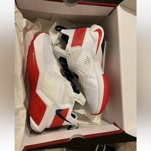 Nike LeBron Soldier XIV - White - Size 10.5 US